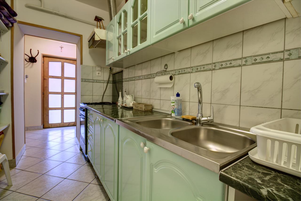 Oazis Apartman エゲル エクステリア 写真